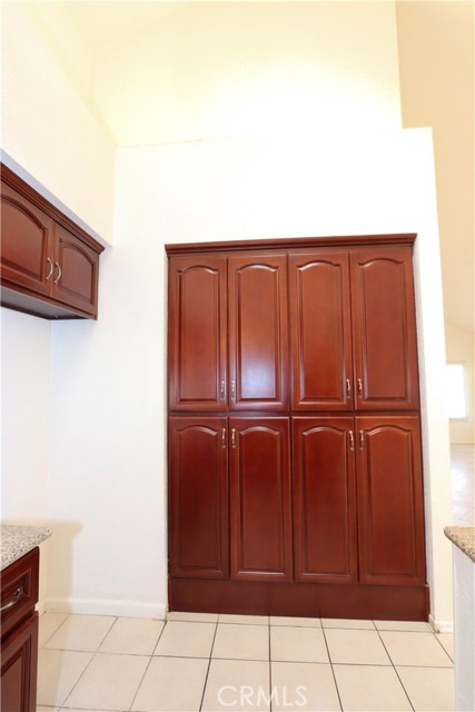 Detail Gallery Image 12 of 45 For 75 Hidden Valley Rd, Pomona,  CA 91766 - 3 Beds | 2 Baths