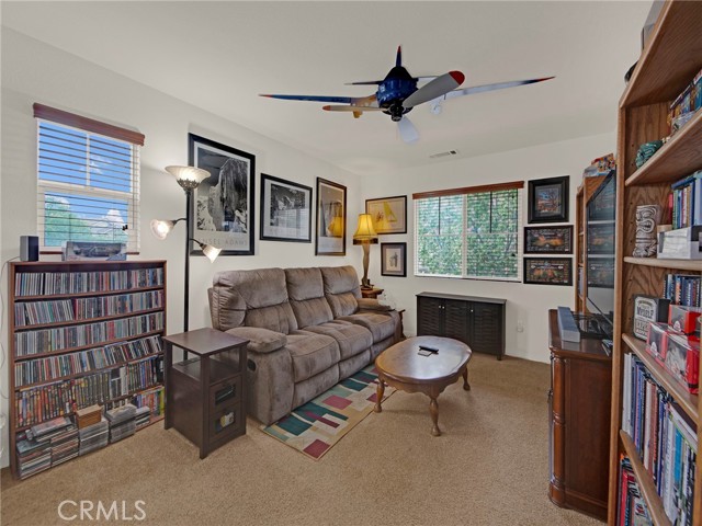 20361 Julia Lane, Saugus CA: https://media.crmls.org/medias/4b01eb71-8fdd-40a0-9322-cba4b4bba42d.jpg