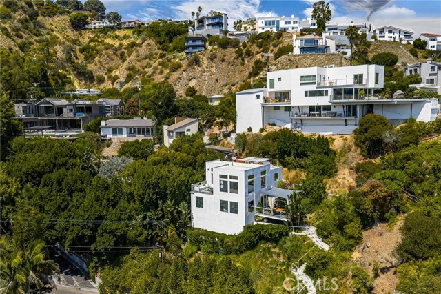 Detail Gallery Image 53 of 57 For 1690 N Crescent Heights Bld, Los Angeles,  CA 90069 - 3 Beds | 4 Baths