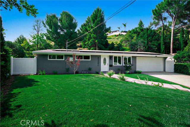 Detail Gallery Image 2 of 21 For 17350 Firma Ct, Granada Hills,  CA 91344 - 3 Beds | 2 Baths