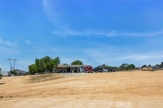 24368 Malone Avenue, Menifee CA: https://media.crmls.org/medias/4b0388fd-6c1b-4750-92cc-40a0e37cc7f7.jpg