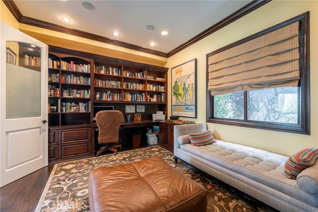 Detail Gallery Image 23 of 55 For 880 11th Street, Manhattan Beach,  CA 90266 - 5 Beds | 4 Baths
