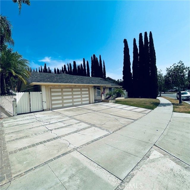 287 N Thora St, Orange, CA 92869