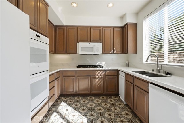 Detail Gallery Image 14 of 35 For 3670 El Encanto, Calabasas,  CA 91302 - 3 Beds | 3 Baths