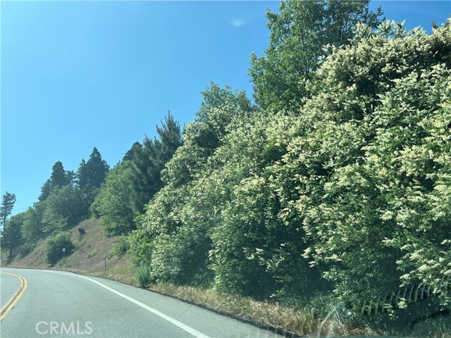 28879 Sycamore Drive, Lake Arrowhead CA: https://media.crmls.org/medias/4b0557e5-a3bc-4fd0-bf44-7c03e936c61a.jpg