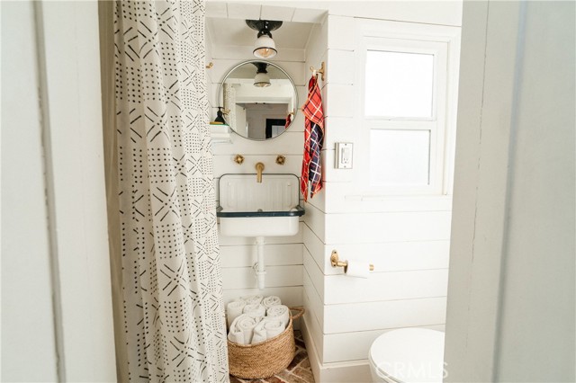 Detail Gallery Image 11 of 47 For 2810 Painted Post Pass, Pioneertown,  CA 92268 - 2 Beds | 3 Baths