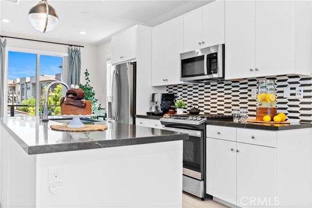 Detail Gallery Image 3 of 75 For 612 Prickly Pear Way, Rancho Mission Viejo,  CA 92694 - 2 Beds | 2/1 Baths