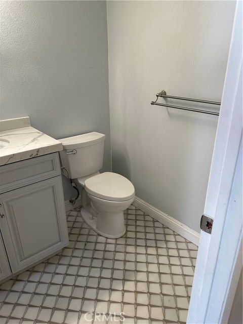 Image 8 of 27 For 516 Westchester