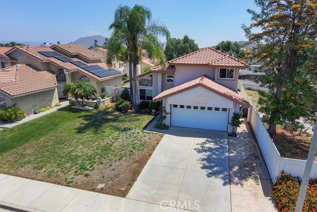 29870 Corte Cruzada, Menifee CA: https://media.crmls.org/medias/4b06fba2-fa6f-4e3b-997b-95c78f324917.jpg
