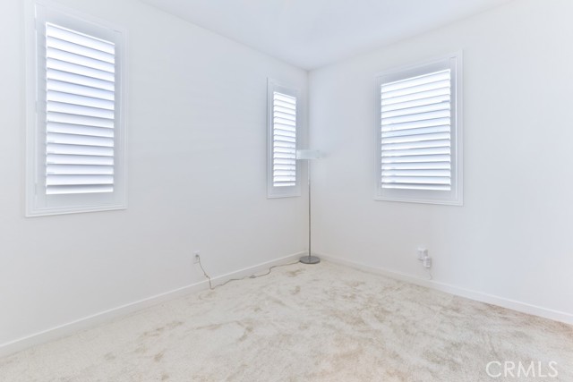 16040 Jamie Lane, Fontana CA: https://media.crmls.org/medias/4b06ff71-562f-47ce-b7cf-79517057f72b.jpg