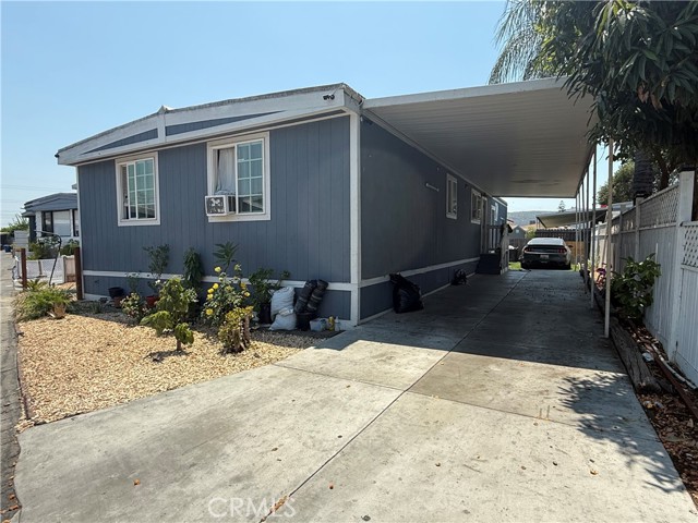 12700 Elliott Avenue, El Monte CA: https://media.crmls.org/medias/4b076d51-44b7-4c6f-b8b4-3b9014454c23.jpg