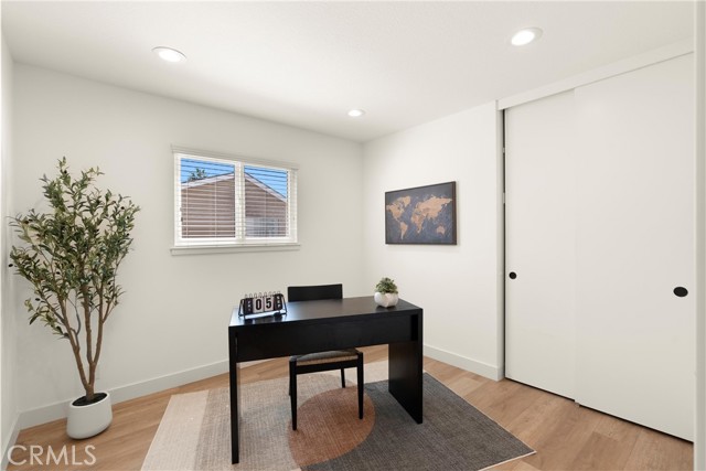 21292 Bulkhead Circle, Huntington Beach CA: https://media.crmls.org/medias/4b07d820-604e-4724-a991-575ca36b9dd2.jpg