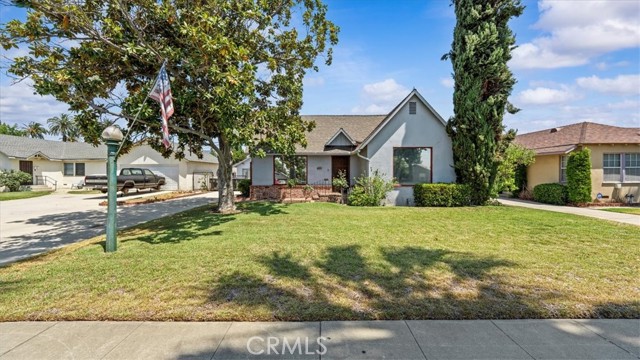 Detail Gallery Image 3 of 40 For 551 E I St, Ontario,  CA 91764 - 3 Beds | 2 Baths