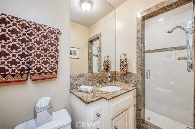 6695 N Van Ness Boulevard, Fresno CA: https://media.crmls.org/medias/4b0920ff-cf3b-4561-977d-0146ae472f3d.jpg