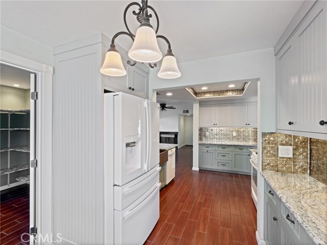 Detail Gallery Image 12 of 39 For 3235 Ashgate Pl, Ontario,  CA 91761 - 4 Beds | 2/1 Baths