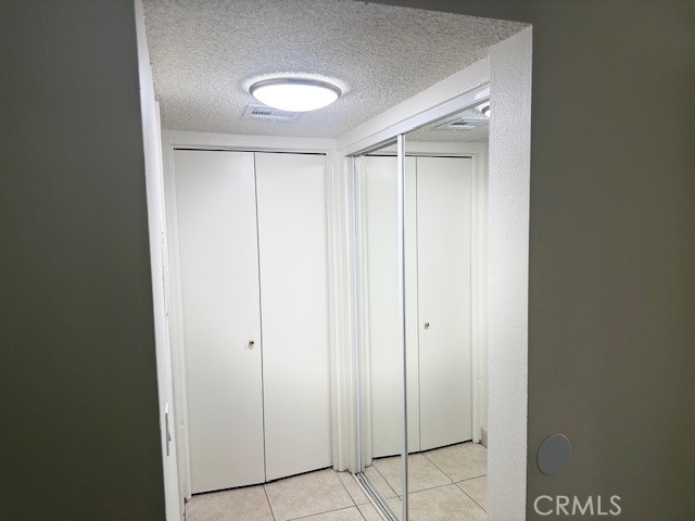 https://media.crmls.org/medias/4b0a206b-9901-43ee-8ccb-bb8172c662ec.jpg?preset=X-Large