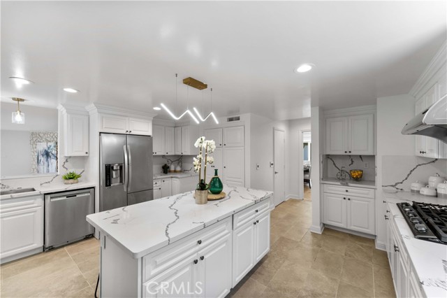 Image 31 of 67 For 950 Spring Meadow Drive