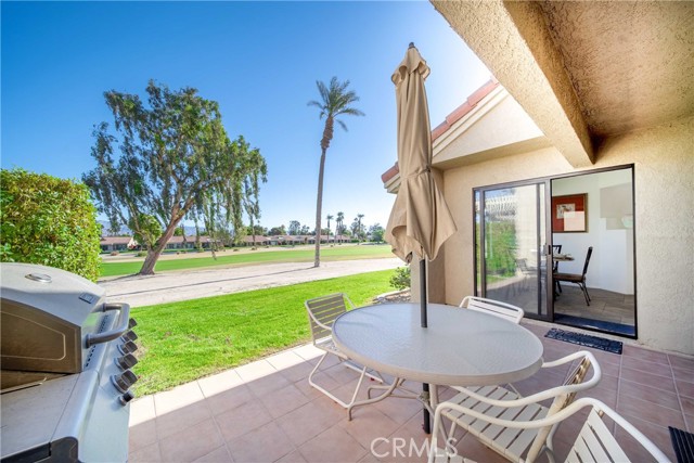 41981 Preston Trail, Palm Desert CA: https://media.crmls.org/medias/4b0c092f-0c33-4452-8728-67d98f0ba525.jpg