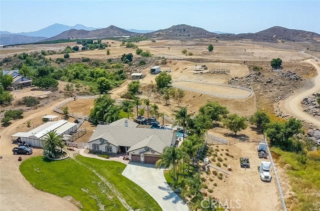 21551 Via Liago, Perris CA: https://media.crmls.org/medias/4b0cce6d-61c0-4e4c-9934-c9da24165278.jpg