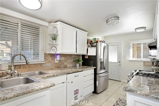 Detail Gallery Image 8 of 34 For 11003 Pangborn Ave, Downey,  CA 90241 - 3 Beds | 2 Baths