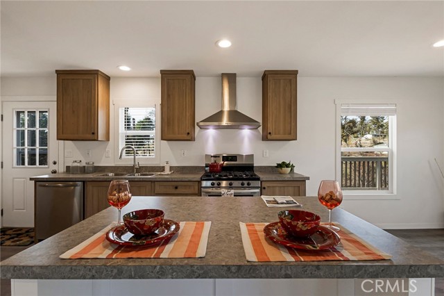 1562 Hemlock Lane, Paradise CA: https://media.crmls.org/medias/4b0d6ce2-622c-4467-8611-df6bafe10fb0.jpg