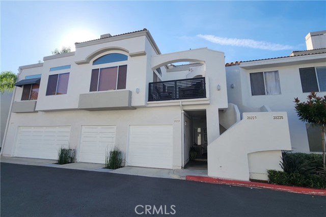 Front Image Thumbnail for CROC25265060