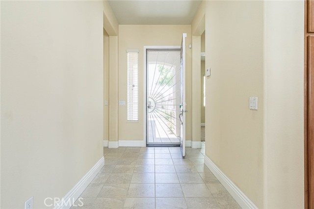 19478 Big Horn Street, Apple Valley CA: https://media.crmls.org/medias/4b0fc43c-221e-4535-940f-f3d0747130be.jpg