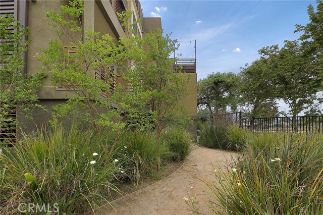 Detail Gallery Image 29 of 37 For 2980 Ripple Pl #107,  Los Angeles,  CA 90039 - 2 Beds | 2 Baths