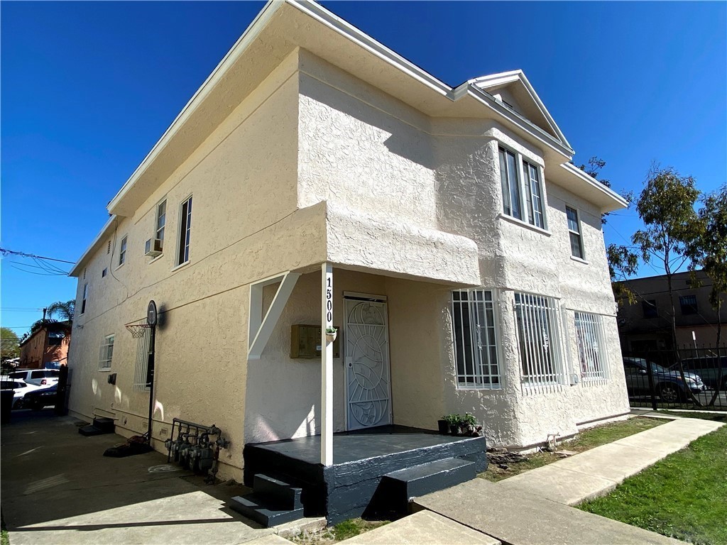 1500 Magnolia Avenue #1B