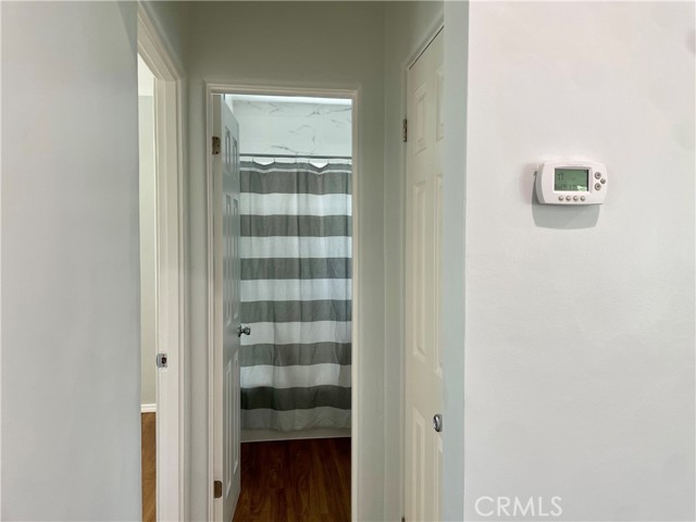 Detail Gallery Image 8 of 25 For 5550 Riverton, North Hollywood,  CA 91601 - 2 Beds | 1 Baths