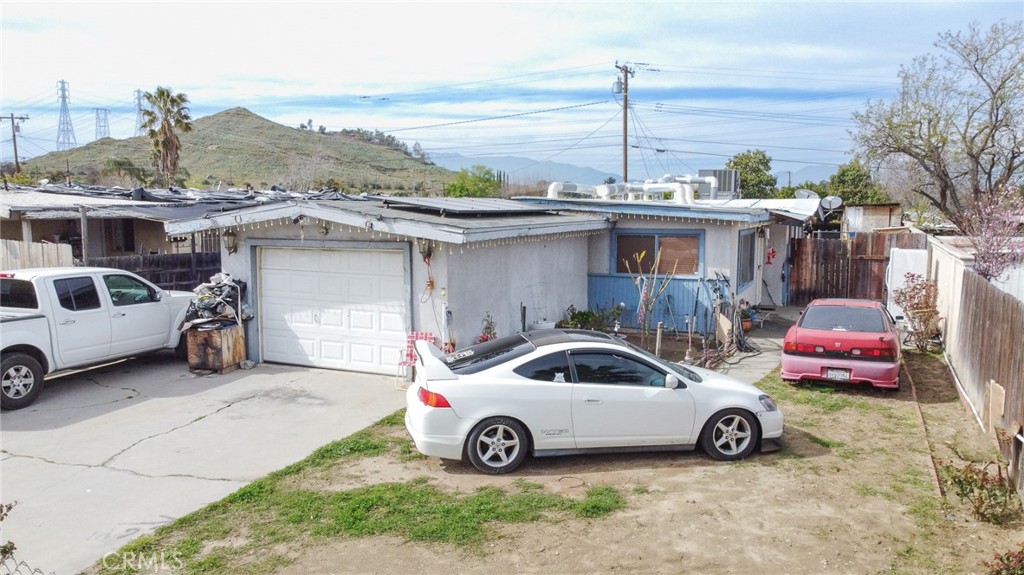 18214 9th Street, Bloomington, CA 92316