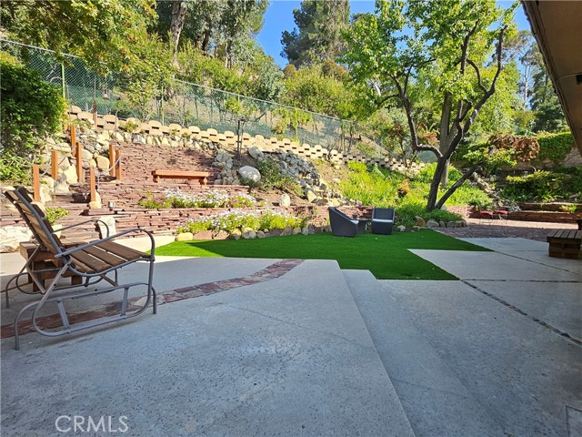 Detail Gallery Image 32 of 32 For 17060 Escalon Dr, Encino,  CA 91436 - 3 Beds | 2/1 Baths