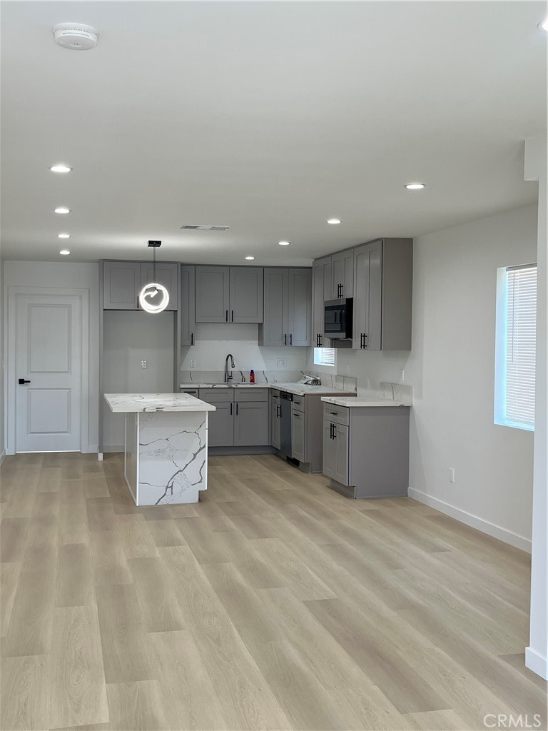 MLS #DW25185765 img 2