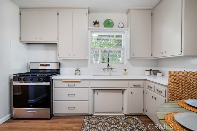 1414 W 13th Street, San Pedro CA: https://media.crmls.org/medias/4b15d58b-6a43-4f30-827d-e2b1171cd9e9.jpg