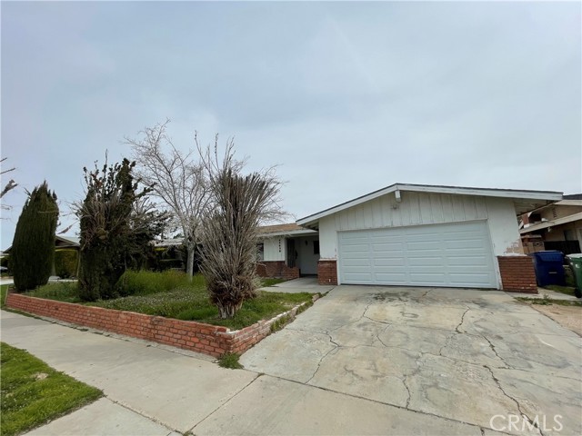 Image 2 for 45638 Fig Ave, Lancaster, CA 93534