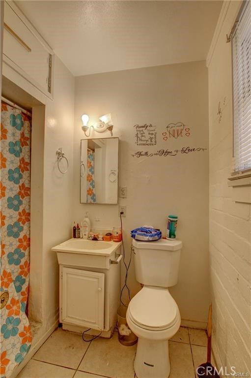 193 W Washburn Avenue, San Jacinto CA: https://media.crmls.org/medias/4b163275-1cb7-4514-a718-a4f96f692a06.jpg