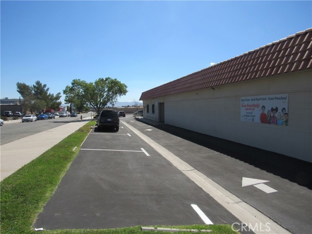 14029 Amargosa Road, Victorville, California 92392, ,Commercial Sale,For Sale,14029 Amargosa Road,CRHD23153951