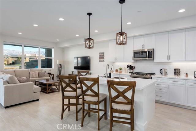 Detail Gallery Image 3 of 32 For 84650 Litorale Ct, Indio,  CA 92203 - 4 Beds | 4/1 Baths