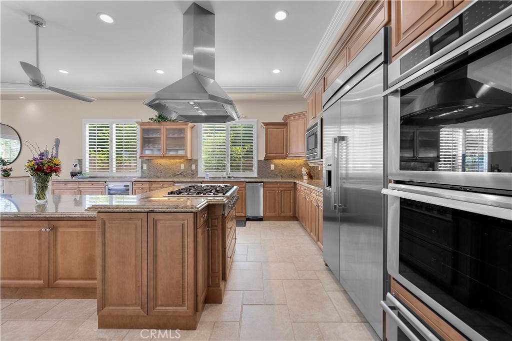 MLS #OC25223158 image #19