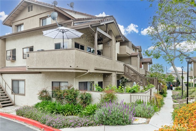 Detail Gallery Image 1 of 25 For 140 Maegan Pl #8,  Thousand Oaks,  CA 91362 - 3 Beds | 2/1 Baths