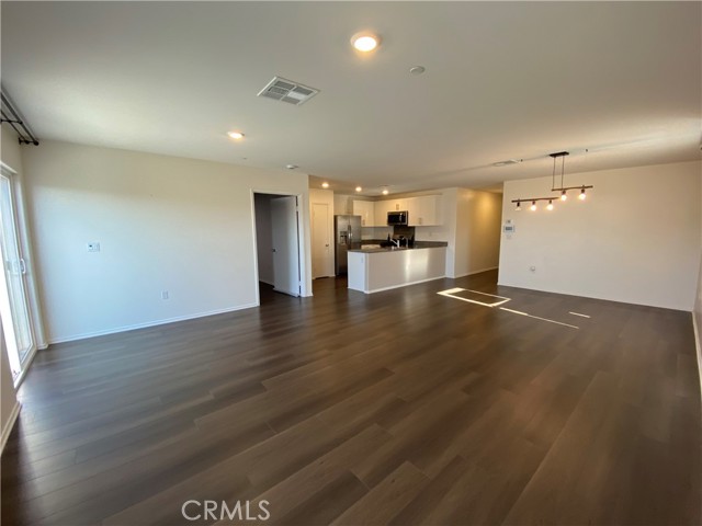 Detail Gallery Image 4 of 14 For 5050 Belle Way, Hemet,  CA 92545 - 4 Beds | 2 Baths