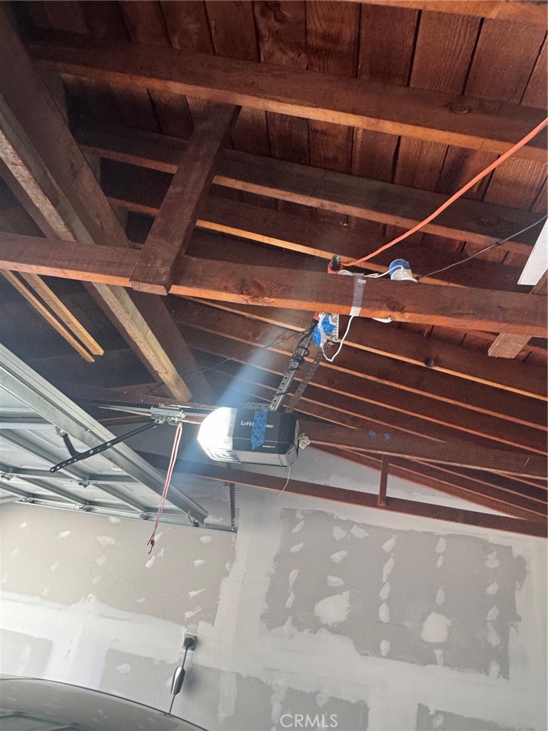 https://media.crmls.org/medias/4b18e63d-5cbd-46da-8480-8153d192152b.jpg?preset=X-Large