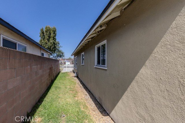 10606 Harvest Avenue, Santa Fe Springs CA: https://media.crmls.org/medias/4b18e96c-9f74-4f89-a32e-0c4d9c342f95.jpg