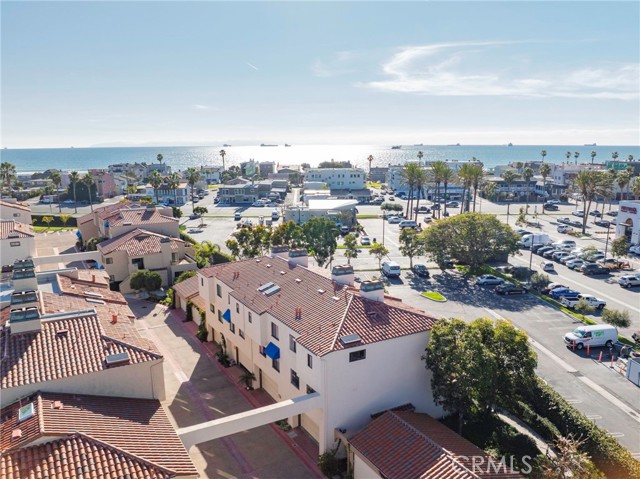 Detail Gallery Image 37 of 44 For 16415 Martin Ln #243,  Huntington Beach,  CA 92649 - 2 Beds | 2/1 Baths