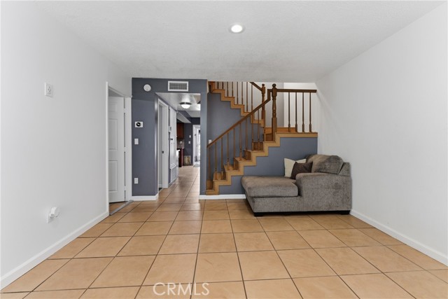 Detail Gallery Image 5 of 44 For 8901 Serapis #24,  Downey,  CA 90240 - 3 Beds | 3 Baths