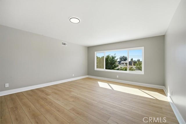 Detail Gallery Image 38 of 59 For 1613 Darcy Ave, Simi Valley,  CA 93065 - 4 Beds | 2/1 Baths