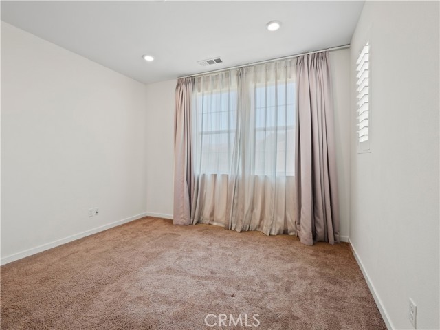 Detail Gallery Image 22 of 41 For 27148 Valley Oak Pl, Valencia,  CA 91381 - 4 Beds | 4 Baths