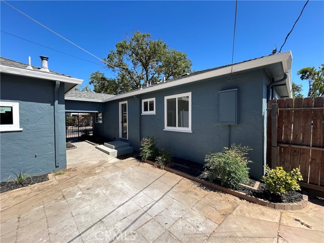 283 E Churchill Street, Stockton CA: https://media.crmls.org/medias/4b1ada5a-541a-4991-83e8-b4e166de85d7.jpg