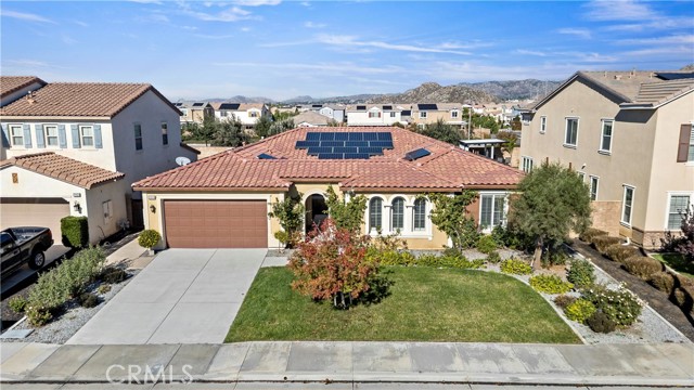 Detail Gallery Image 2 of 29 For 29916 Lomond Dr, Menifee,  CA 92585 - 4 Beds | 2/1 Baths