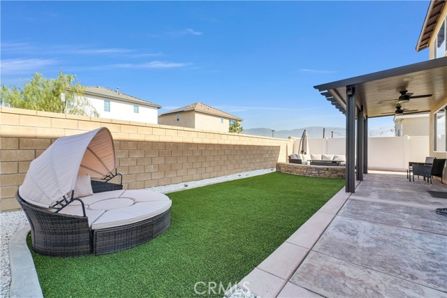 Detail Gallery Image 38 of 49 For 2493 Gunner Ridge Way, Rialto,  CA 92377 - 3 Beds | 2/1 Baths
